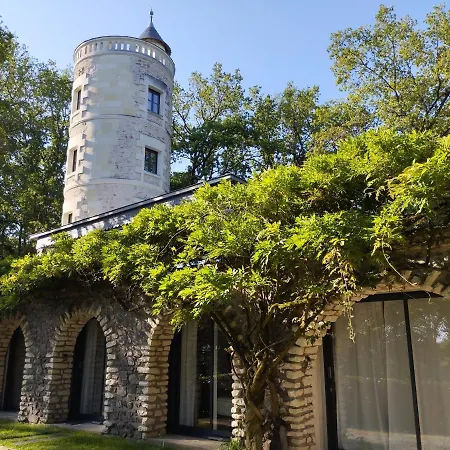 Casa de hóspedes D'hôtes La Tour De Bellevue