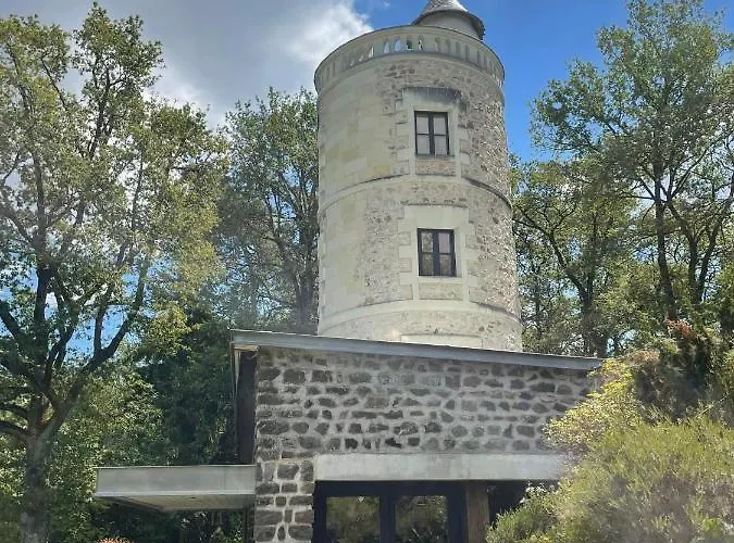 Pensión D'hotes La Tour De Bellevue *